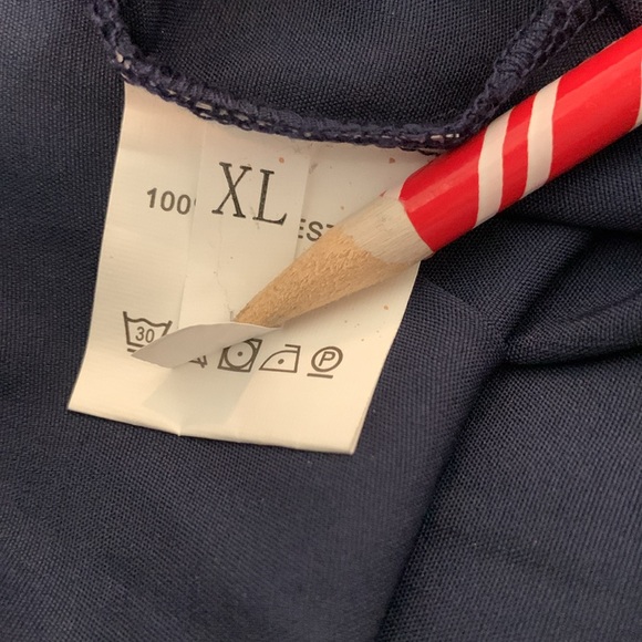 Stunning top - Picture 5 of 5